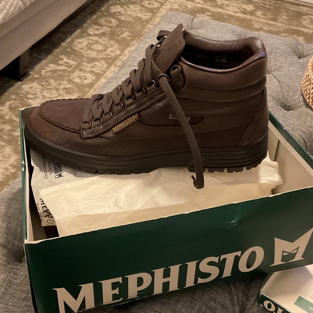 Mephisto Men's Dark Brown Leather Lace-Up Mid-Top Boot